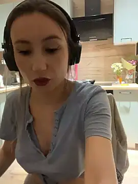 viviandaimond1 online show from 03/15/25, 05:37