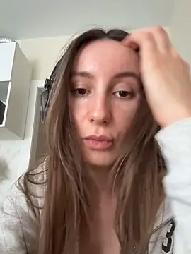 viviandaimond1 online show from 09/19/25, 01:45