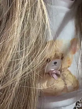 viviandaimond1 online show from 10/06/25, 06:38