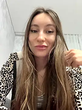 viviandaimond1 online show from 10/08/25, 07:33