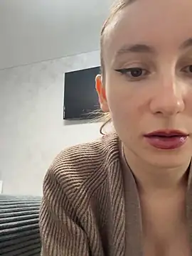 viviandaimond1 online show from 10/11/25, 04:27