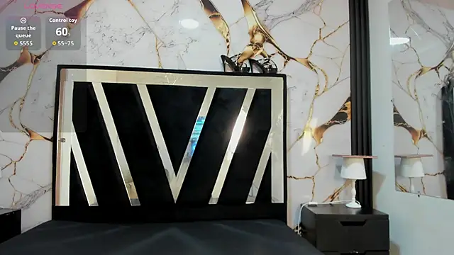 KarinaSimonz online show from 12/17/25, 07:53