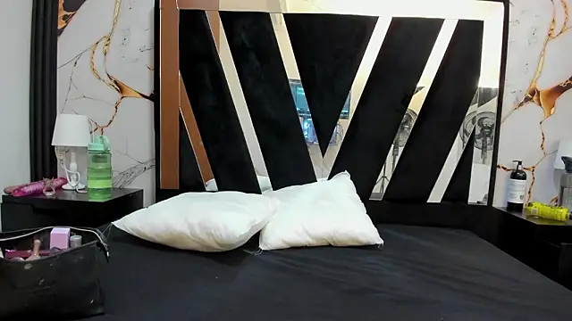 KarinaSimonz online show from 02/08/26, 07:17