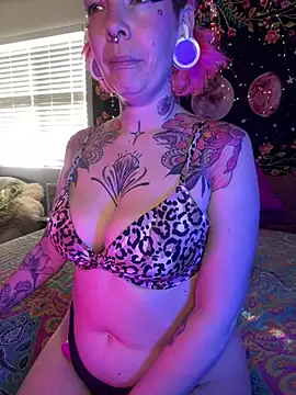 GoldieBakeman online show from 02/07/25, 05:07