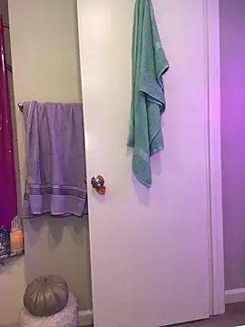 GoldieBakeman online show from 09/22/25, 04:31