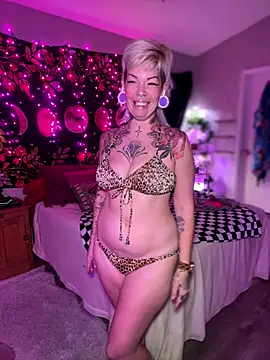 GoldieBakeman online show from 12/02/25, 04:57