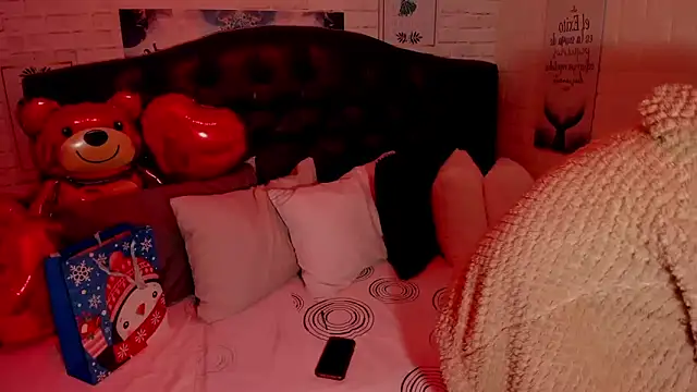 Snapshot of _Chartlotte chatting on 02/19/25, 10:09 Chartlotte online show from 02/19/25, 10:09