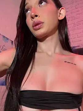 Snapshot of _Chartlotte chatting on 03/15/25, 11:17 Chartlotte online show from 03/15/25, 11:17