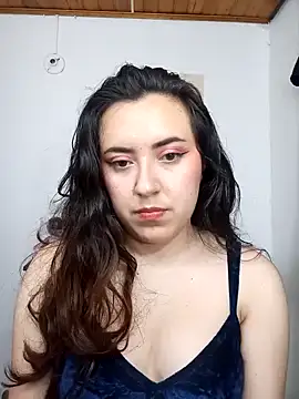 Emi chik online show from 12/20/24, 02:08