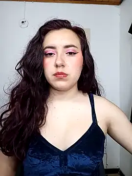 Emi chik online show from 01/10/25, 10:17