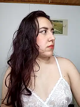 Emi chik online show from 02/02/25, 02:27