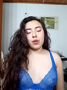 Emi chik online show from 09/21/25, 10:50