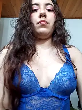 Emi chik online show from 10/04/25, 11:30