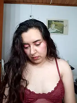 Emi chik online show from 10/17/25, 10:40