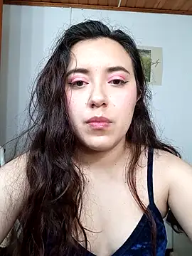 Emi chik online show from 10/22/25, 10:59