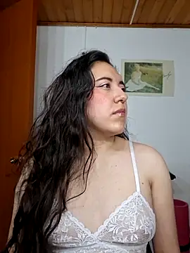 Emi chik online show from 03/29/26, 09:42