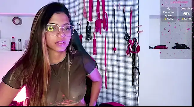 Snapshot of Megaan_Greey chatting on 01/11/25, 03:23 Megaan Greey online show from 01/11/25, 03:23