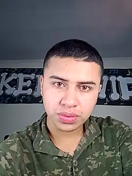 Snapshot of SexyBoy-Bigclit chatting on 12/22/24, 09:33 SexyBoy-Bigclit online show from 12/22/24, 09:33