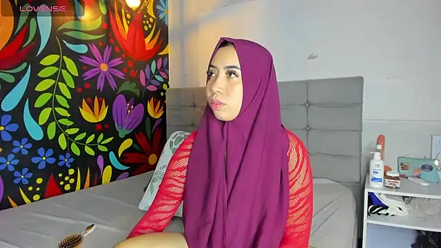 Sweet hot mia online show from 02/13/25, 07:42