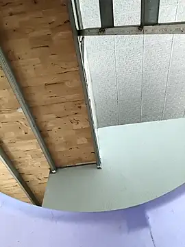 Snapshot of Hue87 chatting on 09/22/25, 02:24 Hue87 online show from 09/22/25, 02:24