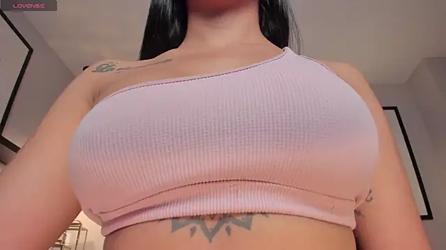 KatieNolan 1 online show from 02/20/26, 07:14