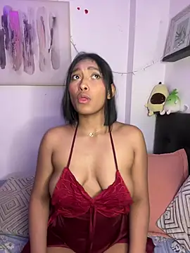 Snapshot of Isabella_fasilier chatting on 02/18/25, 06:37 Isabella fasilier online show from 02/18/25, 06:37