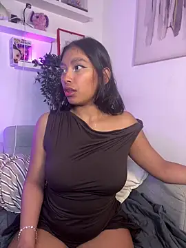 Isabella fasilier online show from 02/10/26, 12:37