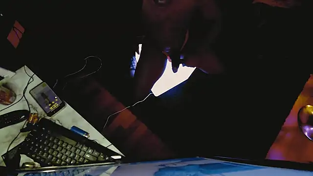 Snapshot of Pressure69mee chatting on 02/06/25, 09:32 Pressure69mee online show from 02/06/25, 09:32