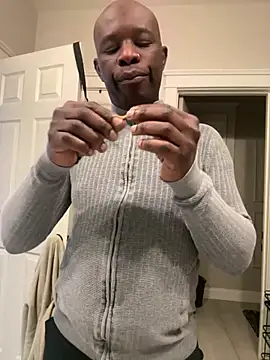 Snapshot of Pressure69mee chatting on 02/19/25, 12:35 Pressure69mee online show from 02/19/25, 12:35