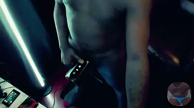 Snapshot of Pressure69mee chatting on 03/05/25, 09:59 Pressure69mee online show from 03/05/25, 09:59