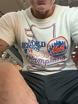 Snapshot of luv2masterb8247 chatting on 12/10/24, 02:05 luv2masterb8247 online show from 12/10/24, 02:05