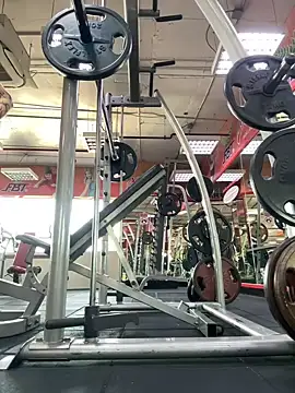 Snapshot of luv2masterb8247 chatting on 12/12/24, 02:04 luv2masterb8247 online show from 12/12/24, 02:04