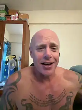 Snapshot of luv2masterb8247 chatting on 01/06/25, 06:25 luv2masterb8247 online show from 01/06/25, 06:25