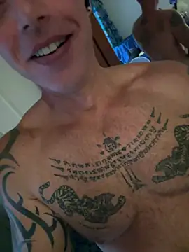 Snapshot of luv2masterb8247 chatting on 01/16/25, 07:17 luv2masterb8247 online show from 01/16/25, 07:17