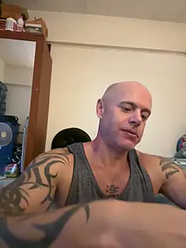 Snapshot of luv2masterb8247 chatting on 01/22/25, 04:23 luv2masterb8247 online show from 01/22/25, 04:23