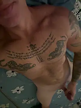 Snapshot of luv2masterb8247 chatting on 01/30/25, 12:39 luv2masterb8247 online show from 01/30/25, 12:39