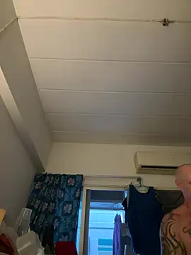 Snapshot of luv2masterb8247 chatting on 01/30/25, 04:16 luv2masterb8247 online show from 01/30/25, 04:16