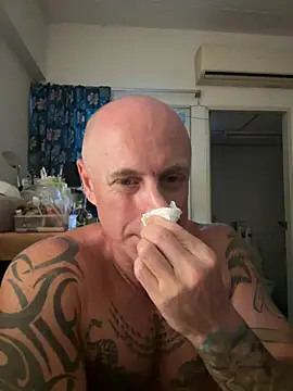 Snapshot of luv2masterb8247 chatting on 02/07/25, 07:29 luv2masterb8247 online show from 02/07/25, 07:29