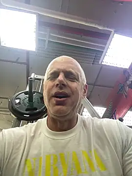 Snapshot of luv2masterb8247 chatting on 02/15/25, 02:04 luv2masterb8247 online show from 02/15/25, 02:04