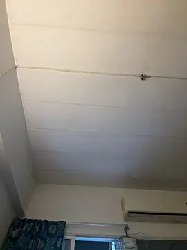 Snapshot of luv2masterb8247 chatting on 02/19/25, 04:01 luv2masterb8247 online show from 02/19/25, 04:01