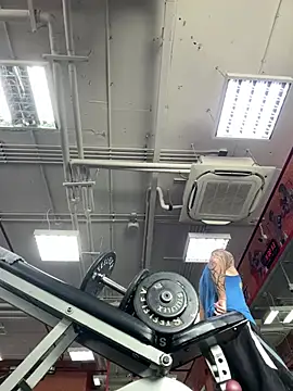 Snapshot of luv2masterb8247 chatting on 03/05/25, 02:03 luv2masterb8247 online show from 03/05/25, 02:03