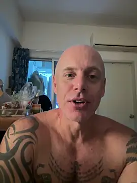 Snapshot of luv2masterb8247 chatting on 03/07/25, 05:08 luv2masterb8247 online show from 03/07/25, 05:08