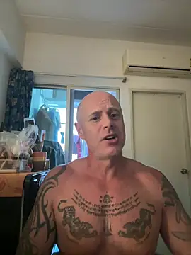 Snapshot of luv2masterb8247 chatting on 03/08/25, 07:27 luv2masterb8247 online show from 03/08/25, 07:27