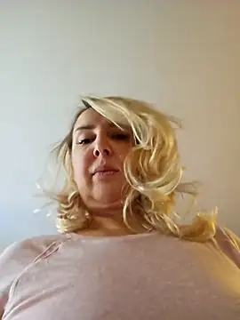 MariaRichi  online show from 12/20/25, 08:10