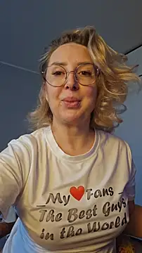 MariaRichi  online show from 03/10/26, 07:35