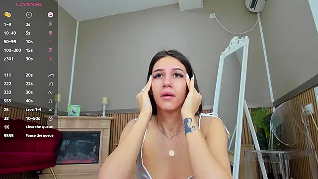 Kimi Ivy online show from 03/11/25, 04:43