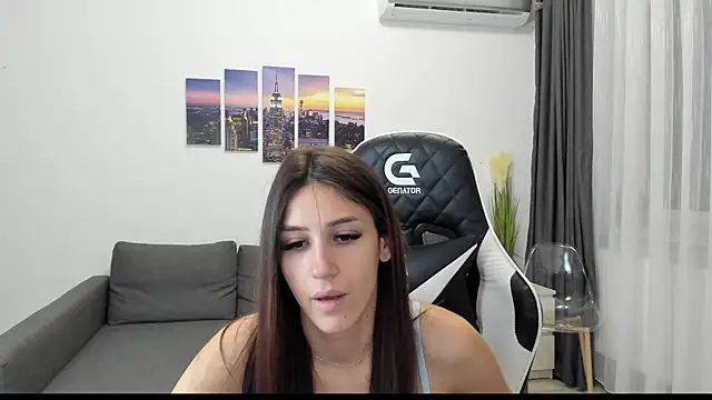 Kimi Ivy online show from 10/16/25, 04:24