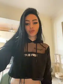 Snapshot of Gya_Rue chatting on 02/23/25, 07:22 Gya Rue online show from 02/23/25, 07:22