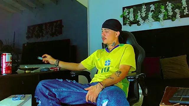 HannibalLester online show from 04/23/26, 04:35