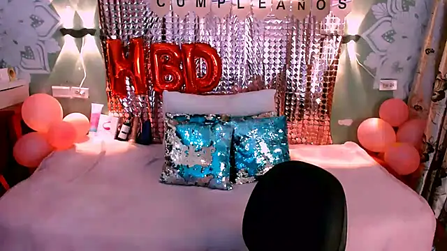 Emili Roux online show from 02/12/25, 01:37